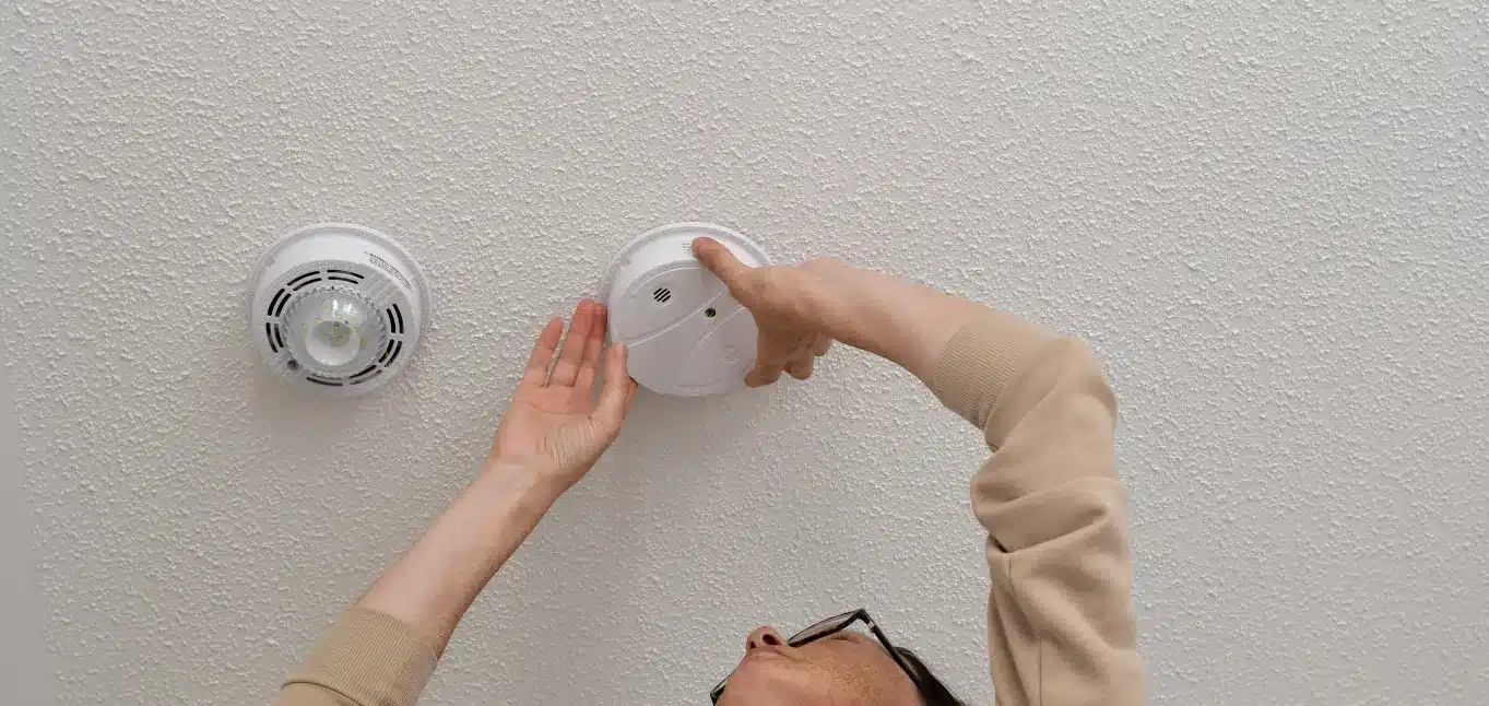 Why Regular Maintenance and Upgrades of Smoke Detectors and Fire Alarms Are Crucial for Residential and Commercial Electrical Safety_-